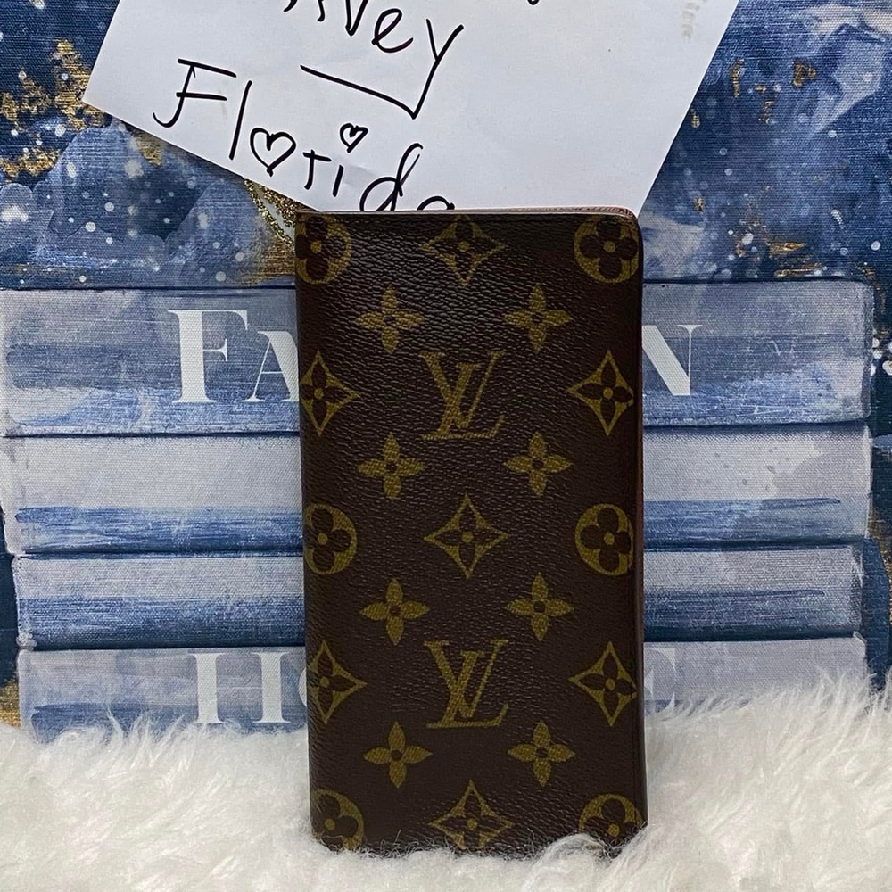 Louis Vuitton Checkbook Wallet Monogram